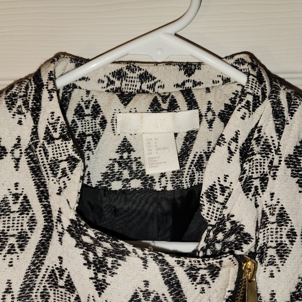 H&M Geometric Jacquard Moto Jacket - Black & White - Gold Hardware - 4 - Picture 5 of 10